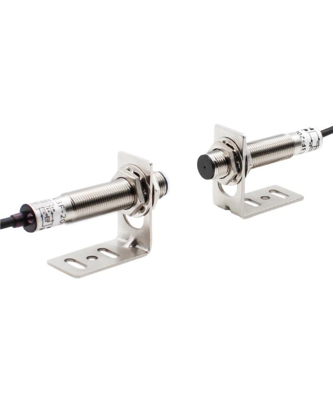 Фотоелектричен сензор E3F-20P1-20L – PNP, Нормално Отворен (NO), 20 м, M12, 6–36V DC