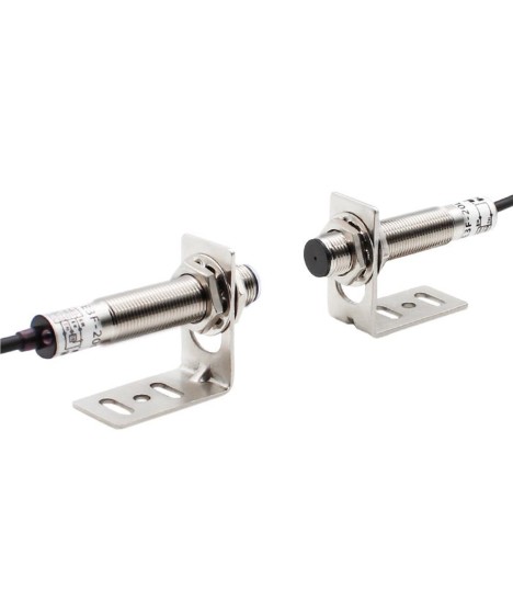 Фотоелектричен сензор E3F-20P1-20L – PNP, Нормално Отворен (NO), 20 м, M12, 6–36V DC